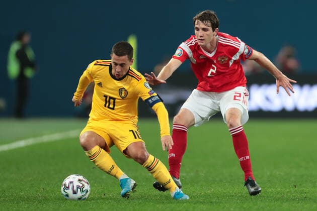 SAINT PETERSBURG, RUSSIA - NOVEMBER 16: forward Eden Hazard of Belgium national team, Nationalteam and defender Mario Fernandes of Russia National teamduring UEFA EURO, EM, Europameisterschaft,Fussball 2020 Qualifiers match - Russia v Belgium at Saint Petersburg Stadium on November 16, 2019, in Saint Petersburg, Russia. (Photo by Anatoliy Medved Icon Sportswire) SOCCER: NOV 16 UEFA EURO Qualifier, EM, Europameisterschaft - Belgium at Russia Icon1911160020