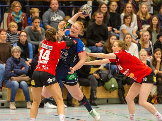 Alica Burgert HSG Freiburg 14 , Kerstin Foth SG H2Ku Herrenberg 11 and Rebecca Duerr HSG Freiburg 10 HSG Freiburg SG H2Ku Herrenberg, Women, Handball, 2 Bundesliga, 9 Matchday, Season 2019 2020, 16 11 2019, GER, HSG Freiburg SG H2Ku Herrenberg, Women, Handball, 2 Bundesliga, 9 Matchday, Season 2019 2020, 16 11 2019, Freiburg Breisgau Copyright: xEibner-Pressefoto DimitrixDrofitx EP_ddh