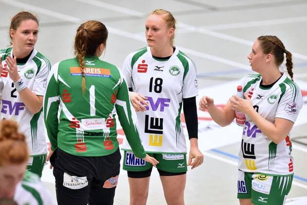 disappointed, frustrated, emotion after defeat Anja Brugger Frisch Auf Goeppingen , Branka Zec goalkeeper Frisch Auf Goeppingen , Romy Morf Bachmann and Johanna Schindler L R ,GER, HSG Bad Wildungen Vipers Frisch Auf Goeppingen, Handball, 1 Bundesliga Women, 16 11 2019, GER, HSG Bad Wildungen Vipers Frisch Auf Goeppingen, Handball, 1 Liga Women, 16 11 2019 Bad Wildungen Copyright: xRolandxSippelx xEibner-pressefotox