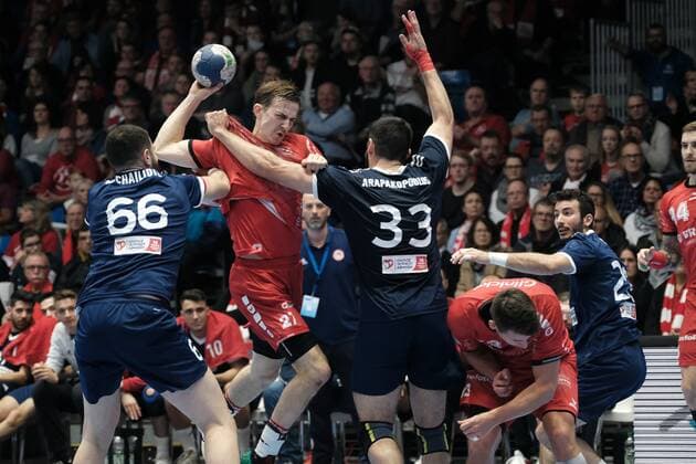 17 11 2019 xkhx Melsungen Men s EHF Cup 2019 20, 3 qualification round MT Melsungen Olympiacos SFP GRE , Roman Sidorowicz 27,MT Melsungen against Arapakopoulos Olympiacos