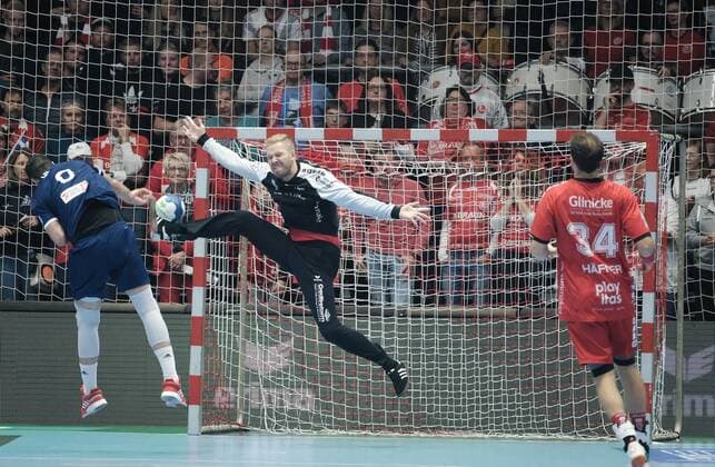 17 11 2019 xkhx Melsungen Men s EHF Cup 2019 20, 3 Qualification round MT Melsungen Olympiacos SFP GRE , Goalkeeper Johan Sjöstrand 1, MT Melsungen against Toniazzo Olymp