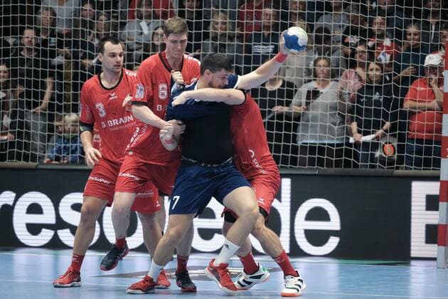 17 11 2019 xkhx Melsungen Men s EHF Cup 2019 20, 3 qualification round MT Melsungen Olympiacos SFP GRE , Marino Maric 3, MT Melsungen , Finn Lemke 6, MT Melsungen vs Karampourniotis Olympiacos