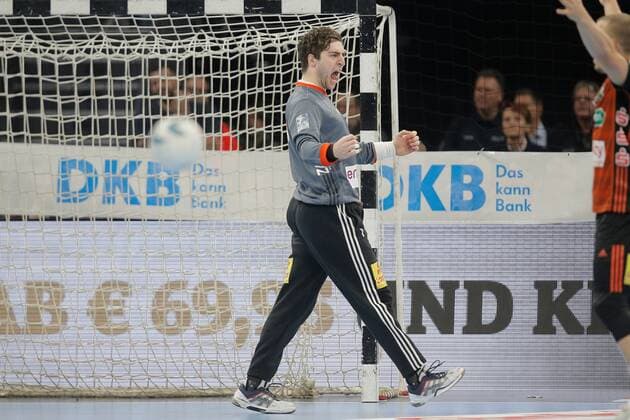 1 Handball Bundesliga THW Kiel TSV Hannover Burgdorf, Kiel, 17 11 2019 Domenico Ebner Hannover was one of the few players from Hannover to perform well in the first half. Copyright: xBEAUTIFULxSPORTS DRPx