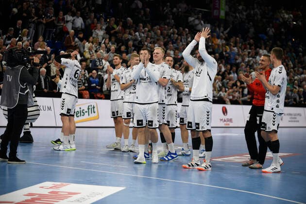 Big cheers at THW Kiel,, Handball Bundesliga, Liqui Moly HBL, Men, 13 Matchday, TSV Hannover Burgdorf , 17 11 19 Kiel Sparkassen Arena Schleswig Holstein Germany