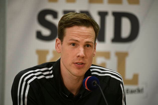 Hannover Managing Director Sport Sven Sören Christophersen, Handball Bundesliga, Liqui Moly HBL, Men, 13 Matchday, TSV Hannover Burgdorf , 17 11 19 Kiel Sparkassen Arena Schleswig Holstein Germany