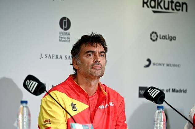 Spanish Davis Cup team head coach Sergi Bruguera speaks during a presser on the eve of the beginning of David Cup finals at the Caja Magica facilities in Madrid, Spain, 17 November 2019. The 2019 Davis Cup finals will take place from 18 to 24 November 2019 in Madrid. Eve of the 2019 Davis Cup finals !ACHTUNG: NUR REDAKTIONELLE NUTZUNG!  Copyright: xFERNANDOxVILLARx GRAF551 20191117-637096061948894603