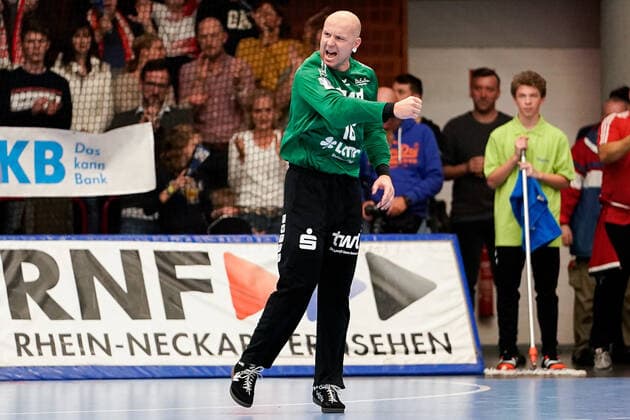 Gorazd Skof Goalkeeper, The Owls, 16 , Jubilee, cheer, celebration, joy, confident, optimistic, game scene, clipping, full body, single picture, action, action, new entry, 17 11 2019, Ludwigshafen am Rhein Germany , Handball, Bundesliga, TSG Ludwigshafen Friesenheim The Owls HSG Nordhorn Lingen xozx