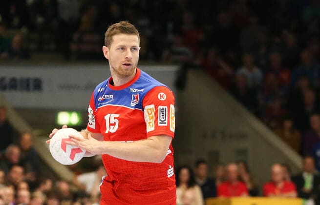17 11 2019, Germany, Göppingen, Handball Bundesliga Season 2019 2020 FRESH TO Göppingen vs. HBW Balingen Weilstetten Martin Strobel HBW