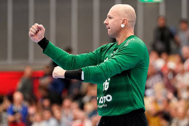 Gorazd Skof Goalkeeper, The Owls, 16 , single picture, jubilation, cheer, celebration, joy, confident, optimistic, game scene, action, action, 17 11 2019, Ludwigshafen am Rhein Germany , handball, Bundesliga, TSG Ludwigshafen Friesenheim The Owls HSG Nordhorn Lingen xozx