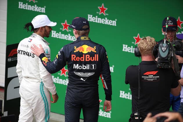 Photo4 LaPresse 17 11 2019 Sao Paulo, Brazil Grand Prix Formula One Brazil 2019 In the pic: Max Verstappen (NED) Red Bull Racing RB15 and Lewis Hamilton (GBR) Mercedes AMG F1 W10  Copyright: xPhoto4 LaPressex