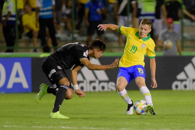 Sub 17 Mexico e Brasil BRASÍLIA, DF - 17.11.2019: SUB 17 MEXICO E BRASIL - Alejandro Gomez and Pedro Lucas during U17, U 17 Mexico and Brazil. FIFA U17 World Cup Final Match. Bezerrão Stadium. Brasilia DF. (Photo: Reinaldo Reginato Fotoarena) x1833605x  ReinaldoxReginato