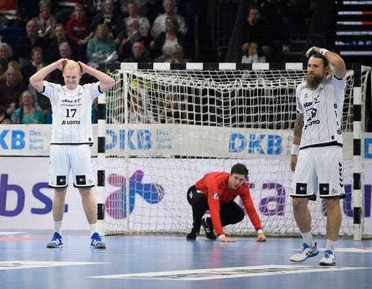 Trouble from left Patrick Wiencek, Niklas Landin Jacobsen, Pavel Horak all THW Kiel , Handball Bundesliga, Liqui Moly HBL, Men, 13 Matchday, TSV Hannover Burgdorf , 17 11 19 Kiel Sparkassen Arena Schleswig Holstein Germany