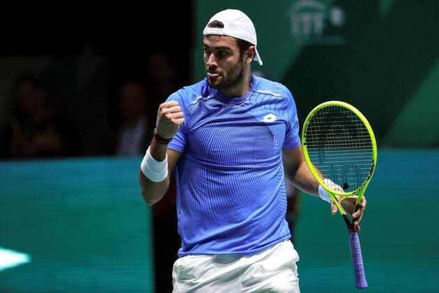 Matteo Berrettini of Italy against Denis Shapovalov of Canada during their match of the David Cup finales between Italy and Canada at the Caja Magica facilities in Madrid, Spain, 18 November 2019. The 2019 Davis Cup finals will take place from 18 to 24 November 2019 in Madrid. Italy vs. Canada !ACHTUNG: NUR REDAKTIONELLE NUTZUNG!  Copyright: xEmilioxNaranjox GRAF1260 20191118-637097058693059502