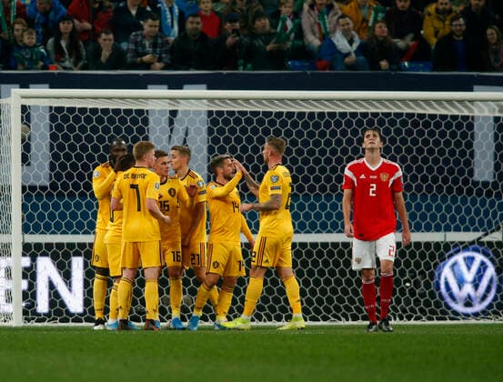 RUSSIAN FEDERATION. St. Peterburg. 16 november 2019. Stadium Gazprom Arena . Qualifying tournament of the European Football Championship 2020. National teams RUSSIA vs national team, Nationalteam BELGIUM.. 2. Fernandes Mario Figueira (Russia) and Belgian s players after goal>. 