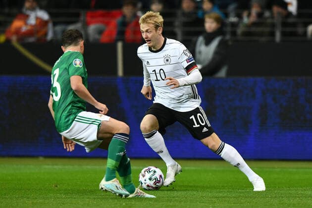 19 11 2019, xfux, Football European Championship Qualification 2020, Germany Northern Ireland, emspor, v l Corry Evans Northern Ireland Northern Ireland National Football Team Irish Football , Julian Brandt German Football National Team DFB DFL DFB REGULATIONS PROHIBIT ANY USE OF PHOTOGRAPHS as IMAGE SEQUENCES and or QUASI VIDEO Frankfurt am Main