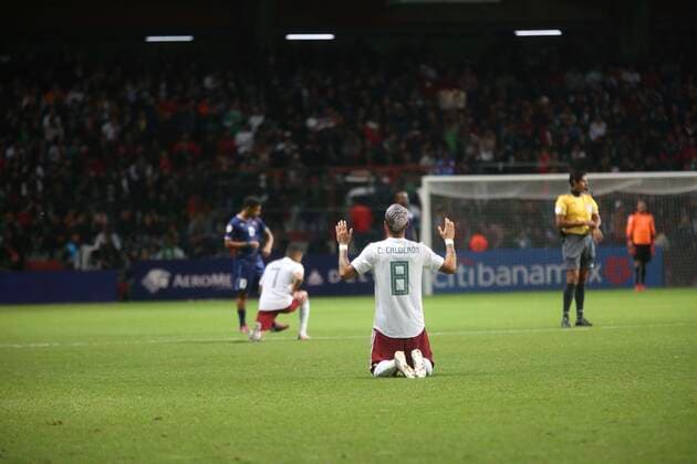November 19, 2019: EUM20191119DEP03.JPG.TOLUCA, Mex. SoccerFutbol-Seleccion Mexicana.- 19 de noviembre de 2019. Aspectos del partido entre la Seleccion mexicana y la de Bermudas en el Estadio Nemesio Diez, correspondiente a la Liga de Naciones de la Concacaf, que termino 2-1 a favor del Tri. Foto: Agencia EL UNIVERSALEELG Latin News: November 19, 2019  - ZUMAu78_ 20191119_zaf_u78_087 Copyright: xElxUniversalx