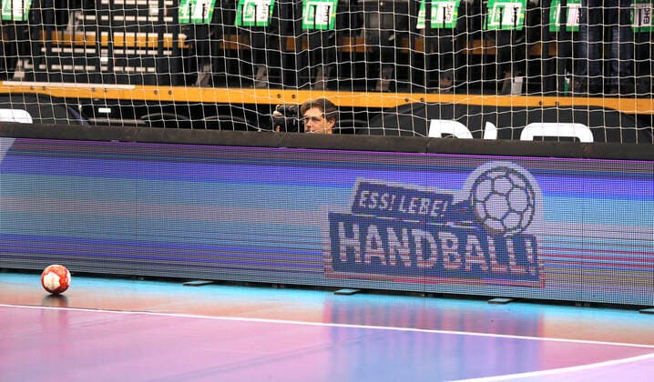 Photo of a logo on the webbande handball international on Sa 23 03 2019 in Oldenburg Germany Netherlands 29 28