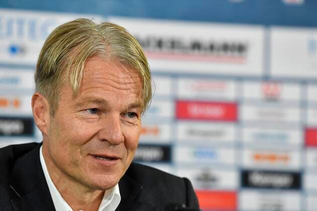 20 11 2019 Handball 1 Bundesliga Season 2019 2020 HC Erlangen HCE Press conference Press event Media event Announcement Michael Haaß as new head coach for the coming season Dr Carsten Bissel Chairman of the Supervisory Board of HC Erlangen