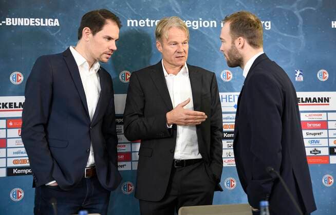 20 11 2019 Handball 1 Bundesliga Season 2019 2020 HC Erlangen HCE Press conference Press event Media event Announcement Michael Haaß as new head coach for the coming season from left Rene Selke Managing Director HC Erlangen HCE Dr Carsten Bissel Chairman of the Supervisory Board of HC Erlangen Kevin Schmidt Sports Director HC Erlangen HCE
