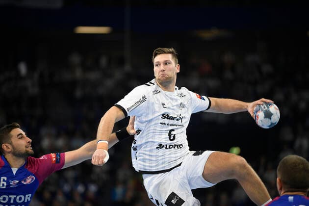 Harald Reinkind THW Kiel vs. Stanislav Zhukov HC Motor Saporischja , Handball, Men, THW Kiel vs. HC Motor Saporischja Zaporozhye , Champions League, 9 Matchday, Group Phase, 20 11 19 Kiel Sparkassen Arena Schleswig Holstein Germany