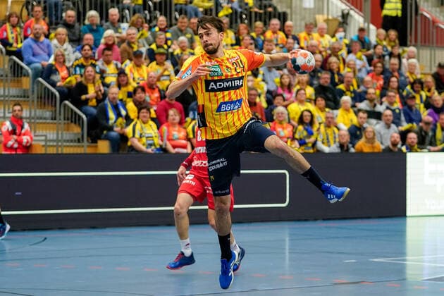 Patrick Groetzki RNL, 24 , at the jump throw, throw, goal throw, action, action, game scene, single picture, 20 11 2019, Mannheim Germany , Handball, EHF Cup, Rhein Neckar Löwen SKA Minsk xozx