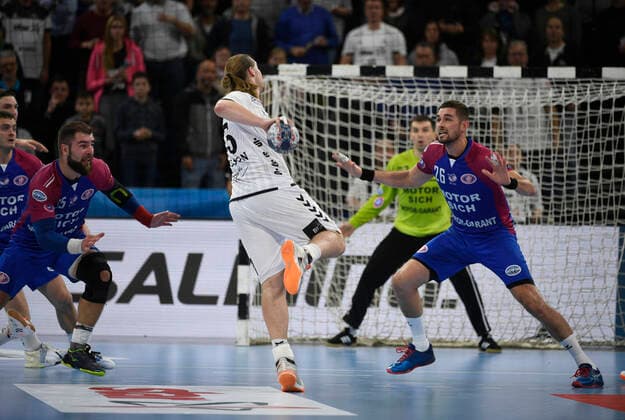 The final throw of Lukas Nilsson THW Kiel does not go into the goal, Handball, Men, THW Kiel vs. HC Motor Saporischja Zaporozhye , Champions League, 9 Matchday, Group stage, 20 11 19 Kiel Sparkassen Arena Schleswig Holstein Germany