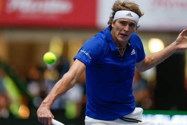 Sport Bilder des Tages German Alexander Zverev returns a ball prior his exhibiton game with Swiss Roger Federer in Buenos Aires, Argentina, 20 November 2019. Exhibition game Federer vs. Zverev !ACHTUNG: NUR REDAKTIONELLE NUTZUNG!  Copyright: xJuan_Ignacio_Roncoronix AME7731 20191120-637098905426472133