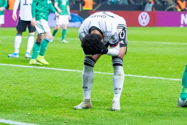 Serge GNABRY GER is angry about a given goal chance, angry, frustrated, frustrated, frustrated, angry, rage, angry, anger, whole figure, football match, European Championship qualification, Group C, Germany GER Northern Ireland NIR 6 1, on 19 11 2019 in Frankfurt Germany Â
