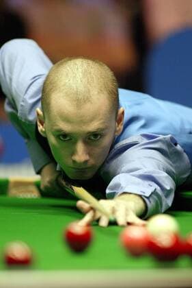 Graeme Dott Scotland Uk Chamionships Barbican Centre, York, England 09 December 2002  Copyright: MaryxEvansxAllstarxDavidxGadd 12429093