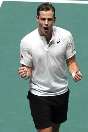 Canadian tennis player Vasek Pospisil celebrates after defeating Australian John Millman during the quarterfinals of the Davis Cup Madrid Finals held at the Caja Magica tennis venue in Madrid, Spain, 21 November 2019. Davis Cup Madrid Finals: Canada vs. Australia !ACHTUNG: NUR REDAKTIONELLE NUTZUNG!  Copyright: xKikoxHuescax GRAF3773 20191121-637099642441837955
