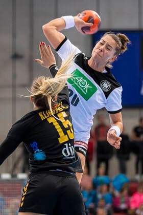 Stuttgart, Germany 21 November 2019 EHF Women Test match Germany vs Montenegro Emily Boelk Bölk Germany Thueringer HC , Andrea Klikovac Montenegro Stuttgart Scharrena Germany
