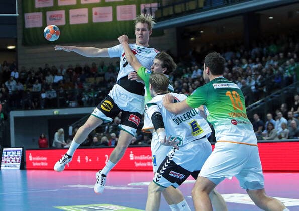 23 11 2019, xovx, Handball Bundesliga, HSG Wetzlar TSV GWD Minden emspor, Attack Minden, v l Marian Michalczik GWD Minden , Olle Forsell Schefvert HSG Wetzlar , Magnus Gullerud GWD Minden , Nils Torbruegge HSG Wetzlar , Aktion DFL DFB REGULATIONS PROHIBIT ANY USE OF PHOTOGRAPHS as IMAGE SEQUENCES and or QUASI VIDEO Wetzlar