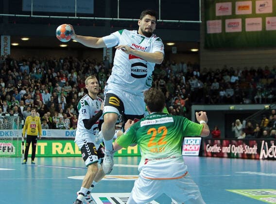 23 11 2019, xovx, Handball Bundesliga, HSG Wetzlar TSV GWD Minden emspor, Attack Minden, v l Christoffer Rambo GWD Minden , Savvas Savvas GWD Minden , Maximilian Holst HSG Wetzlar , Aktion DFL DFB REGULATIONS PROHIBIT ANY USE OF PHOTOGRAPHS as IMAGE SEQUENCES and or QUASI VIDEO Wetzlar