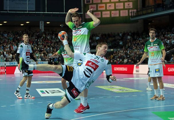 23 11 2019, xovx, Handball Bundesliga, HSG Wetzlar TSV GWD Minden emspor, Attack Minden, v l Christoffer Rambo GWD Minden , Lenny Rubin HSG Wetzlar , Magnus Gullerud GWD Minden , Olle Forsell Schefvert HSG Wetzlar , Aktion DFL DFB REGULATIONS PROHIBIT ANY USE OF PHOTOGRAPHS as IMAGE SEQUENCES and or QUASI VIDEO Wetzlar