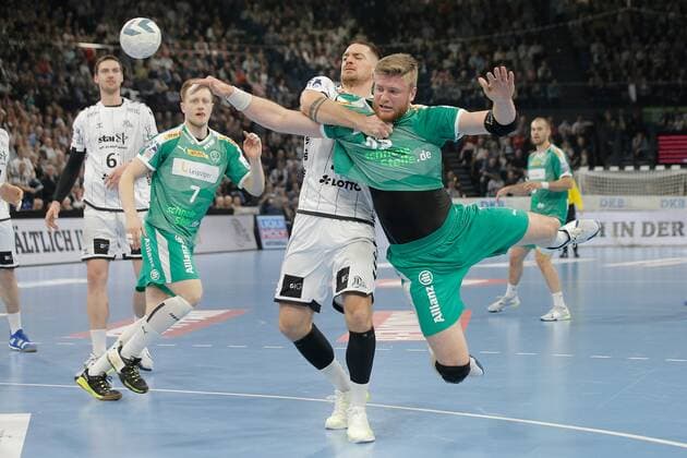 1 Handball Bundesliga THW Kiel SC DHfK Leipzig, Kiel, 24 11 2019 Maciej Gebala Leipzig, 28 in total against Ole Rahmel Kiel, 22 Copyright: xBEAUTIFULxSPORTS DRPx