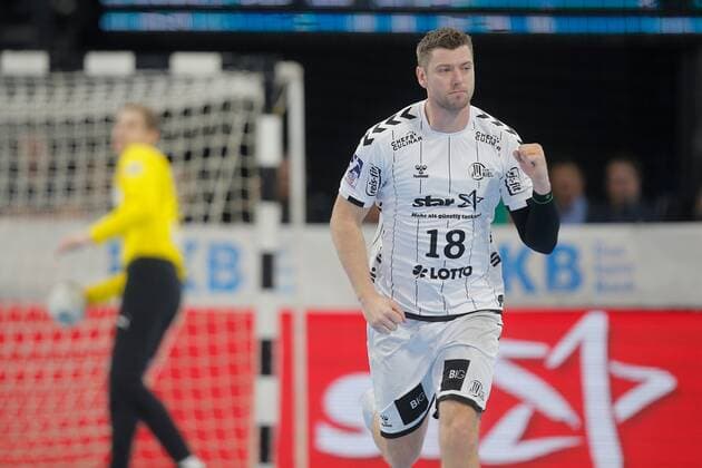1 Handball Bundesliga THW Kiel SC DHfK Leipzig, Kiel, 24 11 2019 Goal jubilation jubilation goal scorer goal scorer Niclas Ekberg Kiel, 18 jubilates over his goal Copyright: xBEAUTIFULxSPORTS DRPx