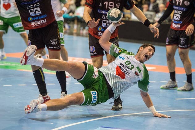Mijajlo Marsenic GER 93 Fuechse Berlin is sitting at 7 meter circle by action game scene landscape horizontal event event Fuechse Berlin vs. HK Malmö EHF Cup 3 round 2019 20 location place Max Schmeling Halle Berlin Germany Germany Europe Date 24 11 2019 Stiehl Photography