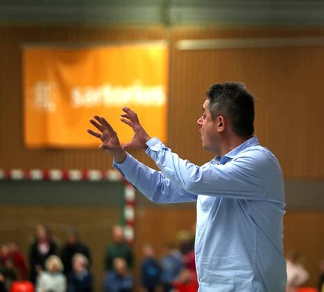 gsd zje Season 2019 20 Basketball Women Bundesliga DBBL flippo Baskets BG 74 inexio Royals Saarlouis Göttingens Trainer Goran Lojo SPFhna8729