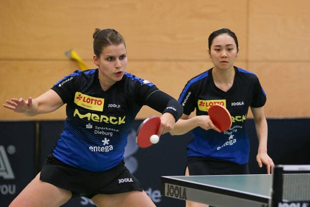 despor 24.11.2019 Tischennis 1.Bundesliga Damen TSV 1909 Langstadt-ttc berlin eastside emspor, emonline, oespor, v.l., Petrissa Solja (TSV Langstadt Tischtennis Damen 1.Bundesliga) und Cheng Hsien Tzu (TSV Langstadt Tischtennis Damen 1.Bundesliga) Foto: Joaquim Ferreira *** despor 24 11 2019 Tables 1 Bundesliga Women TSV 1909 Langstadt ttc berlin eastside emspor, emonline, oespor, v l , Petrissa Solja TSV Langstadt Table tennis Women 1 Bundesliga and Cheng Hsien Tzu TSV Langstadt Table tennis Women 1 Bundesliga Photo Joaquim Ferreira Copyright: JoaquimxFerreira