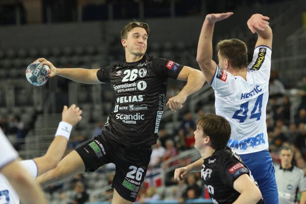 Zagreb, 24.11.2019. - Arena Zagreb hall, 2019 20 EHF Men s Champions League Group Phase. HC PPD Zagreb (white) - Elverum (black) 30:27 ELVERHOY Jonas Myreng (26) vs HRSTIC Matej (44) 