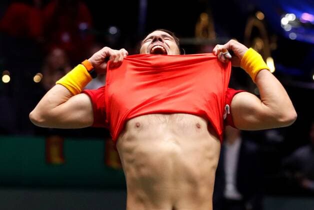 Sport Bilder des Tages Spanish tennis player Rafa Nadal celebrates after defeating Canadian Denis Shapovalov during the Davis Cup Finals tennis tournament final tie between Canada and Spain at the Caja Magica facilities in Madrid, Spain, 24 November 2019. Spain vs. Canada !ACHTUNG: NUR REDAKTIONELLE NUTZUNG!  Copyright: xJuanJoxMartínx GRAF6468 20191124-637102280467346116