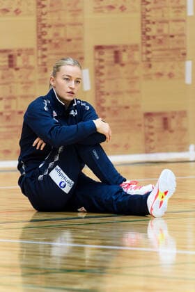 191126 Stine Bredal Oftedal of Norway during warm up ahead of a friendly game between Sweden and Norway on November 26, 2019 in Fukuoka Photo Ludvig Thunman BILDBYRAN code LT 35682 bbeng handball women handball ladies sweden sweden norway training match practice game friendship match,  Copyright: LUDVIGxTHUNMAN BB191126LT004