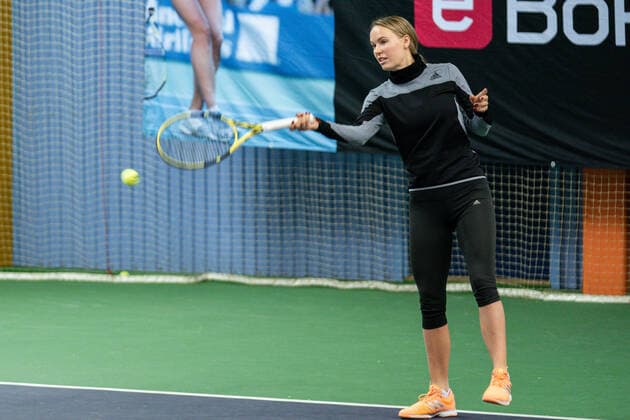 Caroline Wozniacki plays tennis with placed children on KBs tennis courts at Frederiksberg, Tuesday 26 November 2019, Copenhagen Denmark,  Copyright: RitzauxScanpix NielsxChristianxVilmannx cop102 spdk20191126-121328-L