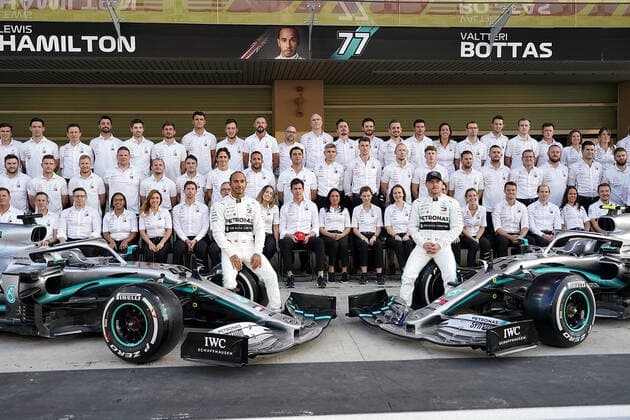 FORMULA 1 ETIHAD AIRWAYS ABU DHABI GRAND PRIX 2019 28 11 2019, Yas Marina Circuit, Abu Dhabi, FORMULA 1 ETIHAD AIRWAYS ABU DHABI GRAND PRIX 2019 , in picture group photo of Mercedes AMG Petronas Motorsport with Toto Wolff Mercedes , Lewis Hamilton GB 44 , Mercedes AMG Petronas Motorsport, Valtteri Bottas FIN 77 , Mercedes AMG Petronas Motorsport nordphotoxBratic nph00250