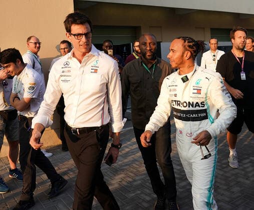 FORMULA 1 ETIHAD AIRWAYS ABU DHABI GRAND PRIX 2019 28 11 2019, Yas Marina Circuit, Abu Dhabi, FORMULA 1 ETIHAD AIRWAYS ABU DHABI GRAND PRIX 2019 , pictured Toto Wolff Mercedes , Lewis Hamilton GB 44 , Mercedes AMG Petronas Motorsport nordphotoxBratic nph00250