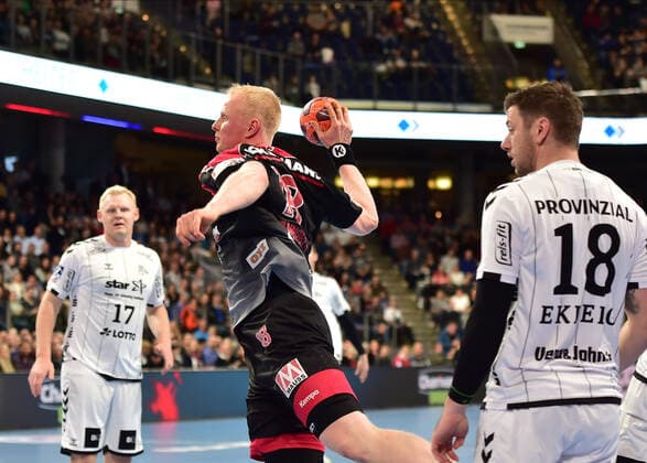 28 11 2019 Handball 1 Bundesliga Liqui Moly HBL Season 2019 2020 15 Matchday HC Erlangen Nuremberg Metropolitan Region HCE THW Kiel OGo Sebastian Firnhaber 18, HC Erlangen HCE Niclas Ekberg 18, THW Kiel