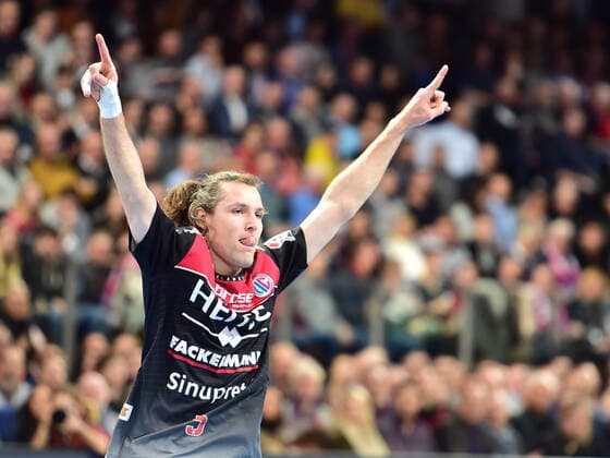 28 11 2019 Handball 1 Bundesliga Liqui Moly HBL Season 2019 2020 15 Matchday HC Erlangen Metropolregion Nürnberg HCE THW Kiel OGo Johannes Sellin 5, HC Erlangen HCE Jubel Freude