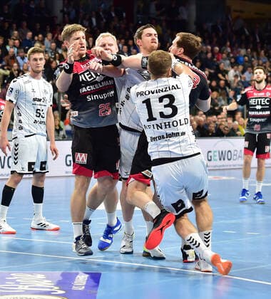28 11 2019 Handball 1 Bundesliga Liqui Moly HBL Season 2019 2020 15 Matchday HC Erlangen Nuremberg Metropolitan Region HCE THW Kiel OGo Jan Schäffer 25, HC Erlangen HCE Nikolai Link 33, HC Erlangen HCE Steffen Weinhold 13, THW Kiel