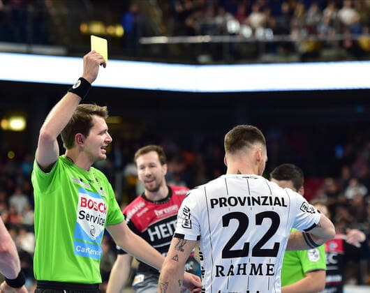 28 11 2019 Handball 1 Bundesliga Liqui Moly HBL Season 2019 2020 15 Matchday HC Erlangen Metropolitan Region Nuremberg HCE THW Kiel OGo Ole Rahmel 22, THW Kiel yellow Card Yellow