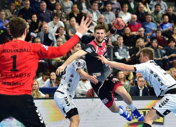 28 11 2019 Handball 1 Bundesliga Liqui Moly HBL Season 2019 2020 15 Matchday HC Erlangen Metropolitan Region Nuremberg HCE THW Kiel OGo Niklas Landin Jacobsen 1, THW Kiel Sime Ivic 19, HC Erlangen HCE